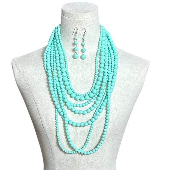 Jewelry - Y2k‎ Retro Multi-strand turquoise beaded necklace and earring set